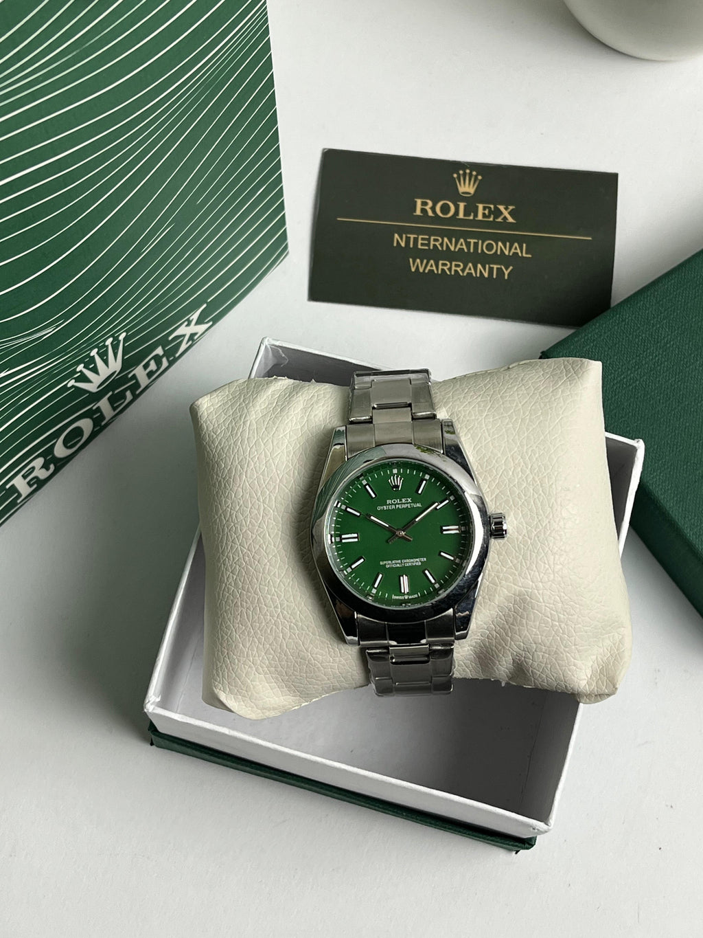 ROLEX OYSTER– GREEN