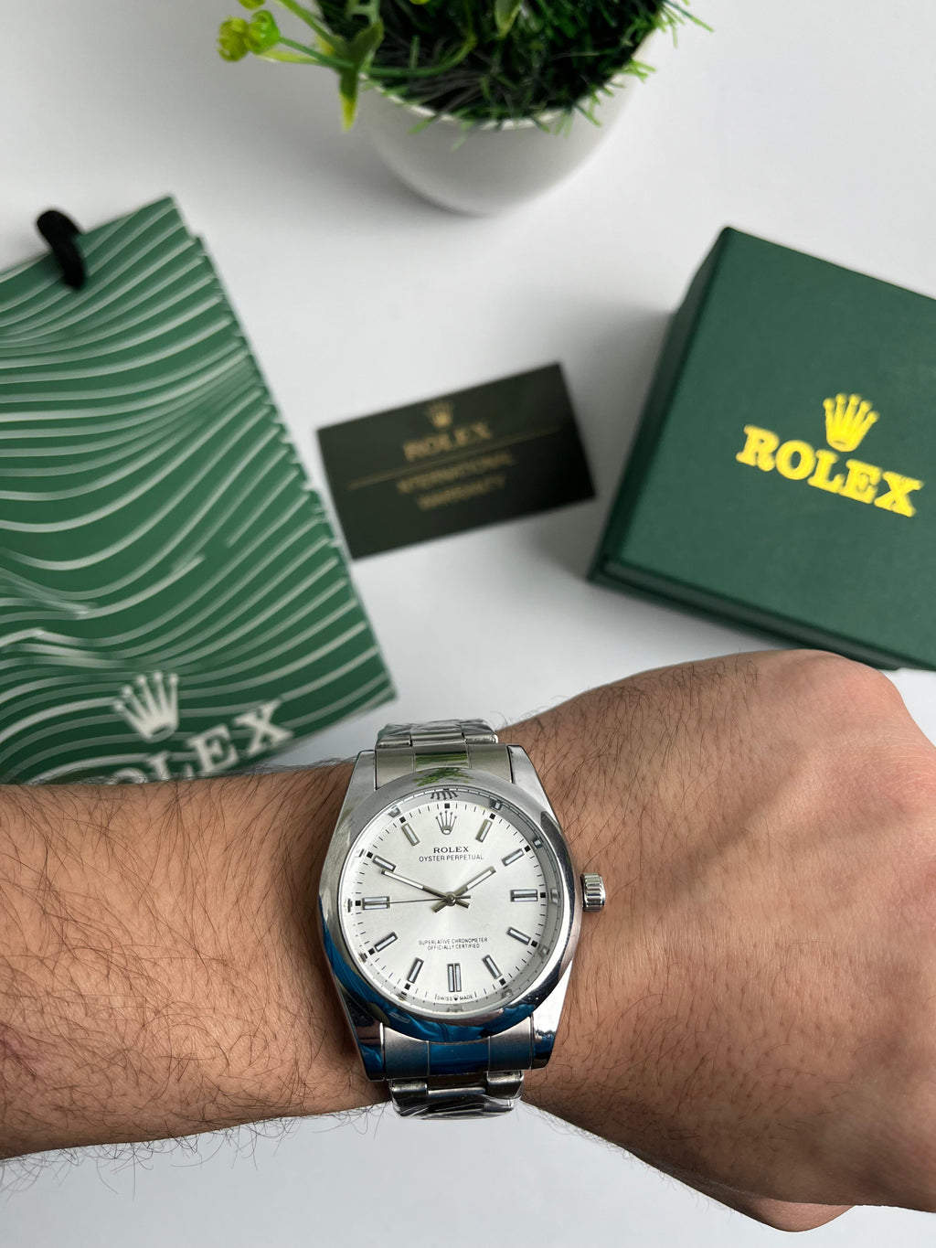 ROLEX OYSTER– White