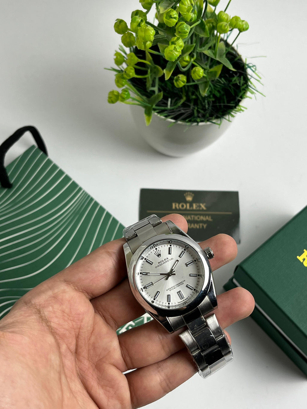 ROLEX OYSTER– White