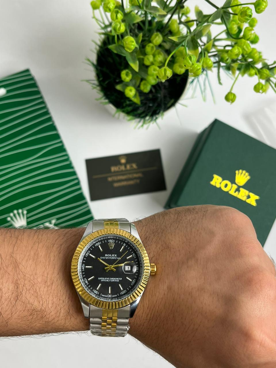 ROLEX Date Just - Gold